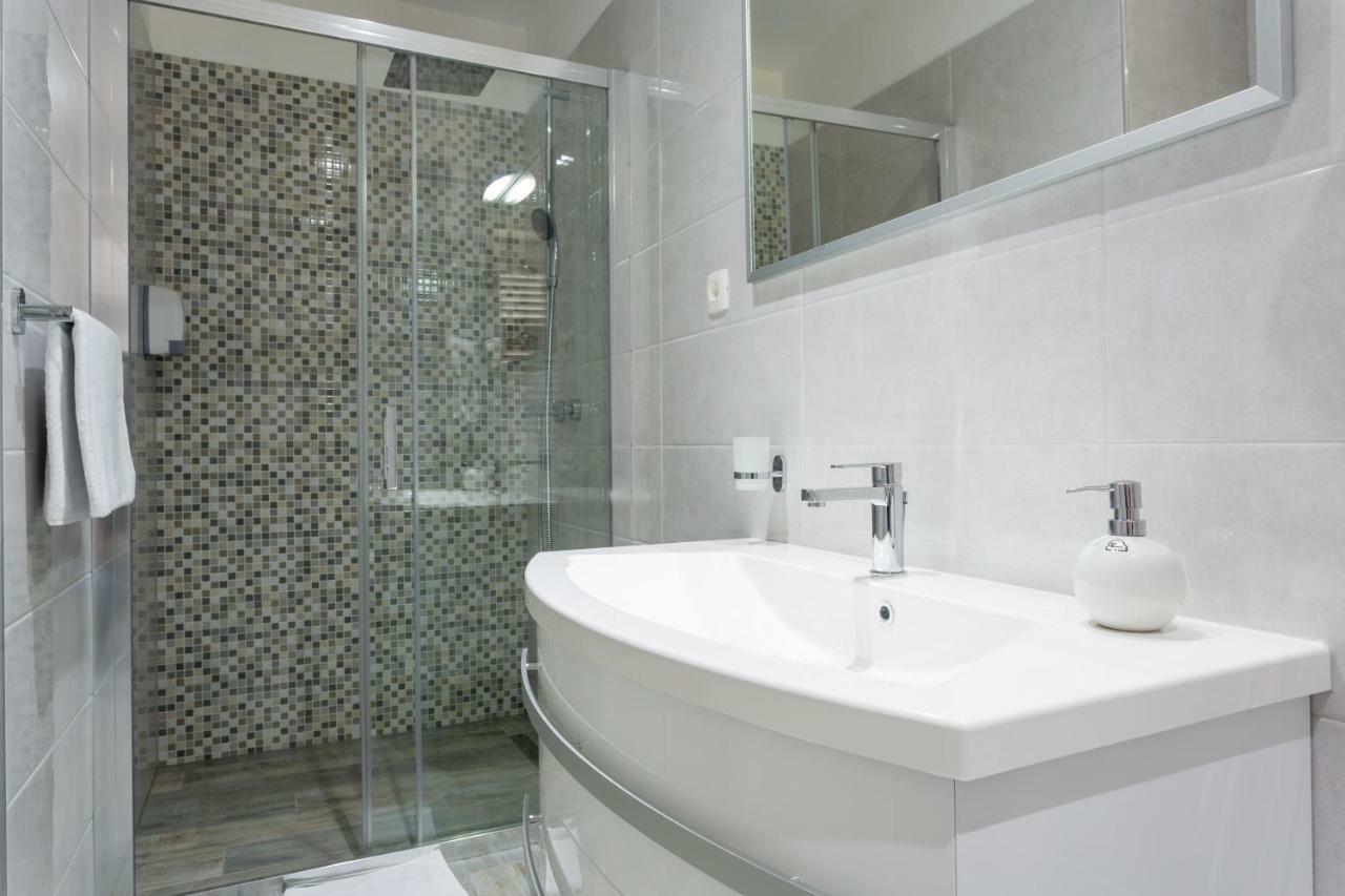 Luxury Rooms Floramye (Adults Only) Split Extérieur photo