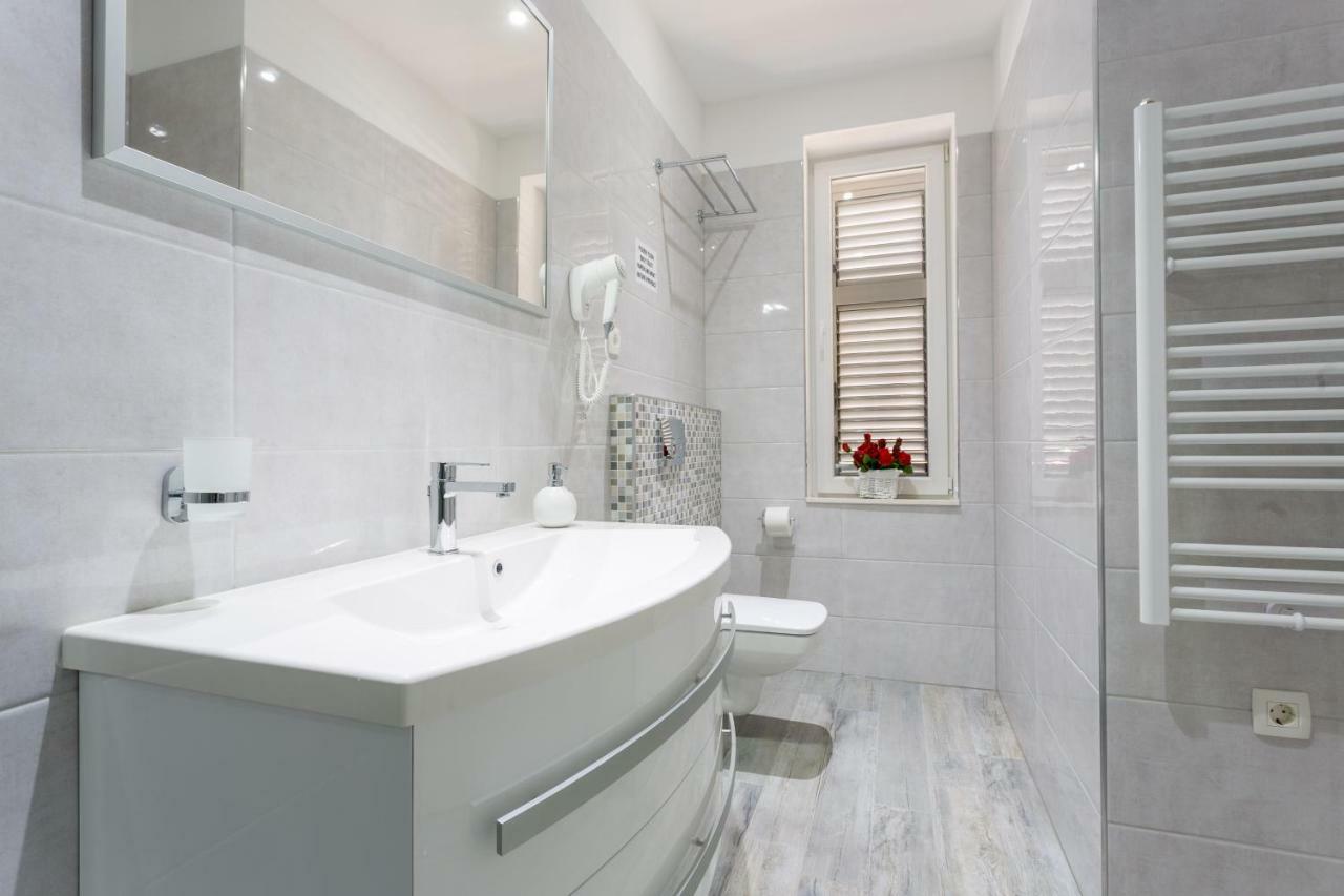 Luxury Rooms Floramye (Adults Only) Split Extérieur photo
